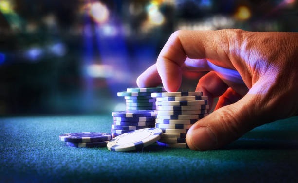 garudajitu slot mobile app interface showing live-dealer tables and sportsbook markets